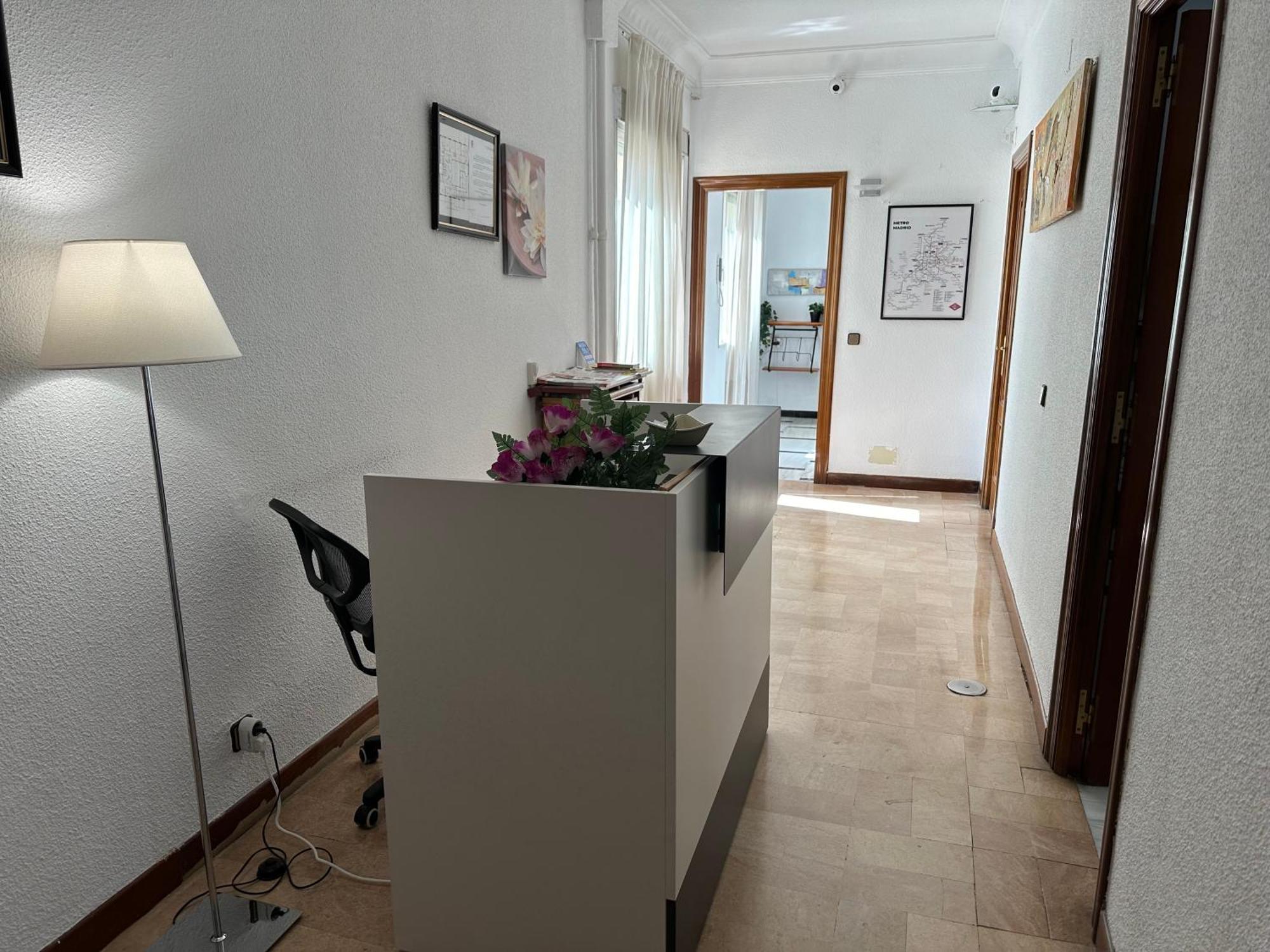 Hostal Arrate Madrid Exterior foto